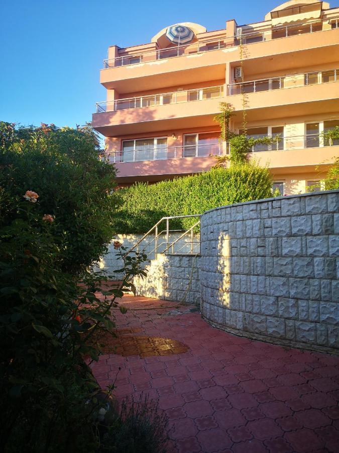 Seaview Apartment Complex Karia Kavarna Kültér fotó